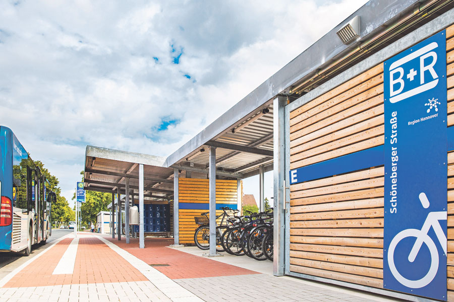 Moderne Bike-and-Ride-Anlagen wie diese in Pattensen sollen an Bahnhöfen in der Wedemark entstehen.